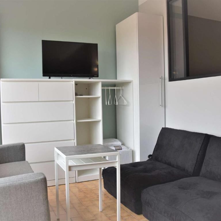 Appartement Rénové avec Balcon sur le Port GN460-010 - Appartement 1 Chambre - 2