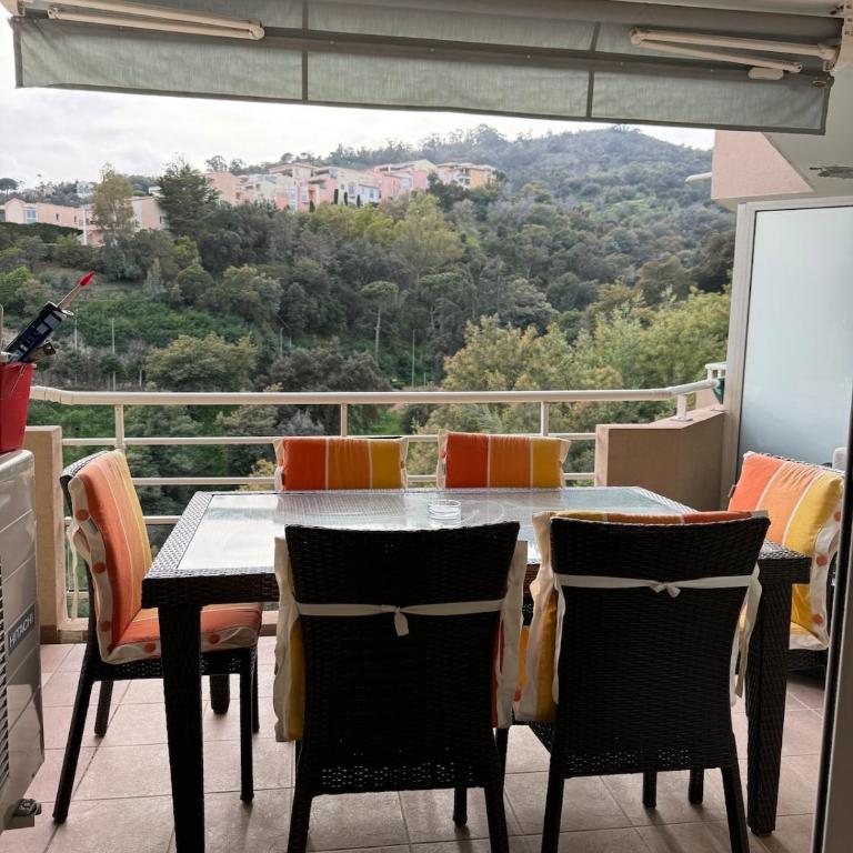 Panoramic view, perfect between sea and mountain - Apartment mit 1 Schlafzimmer - 33