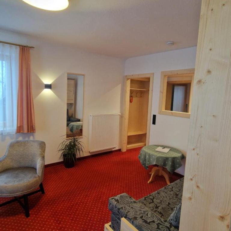 Hotel Restaurant Frühlingsgarten - Junior Suite mit Balkon - 3