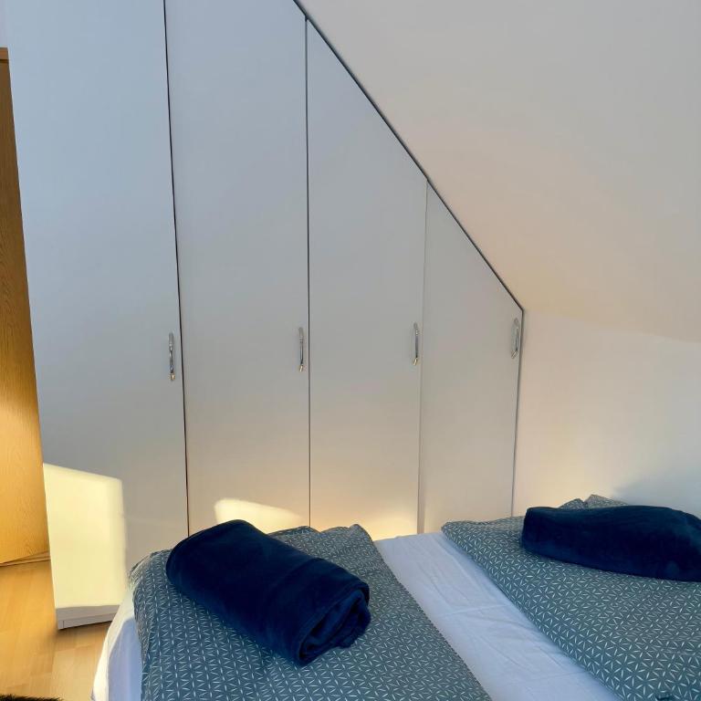 Winter Holiday Home TT - Three Bedroom House - 4