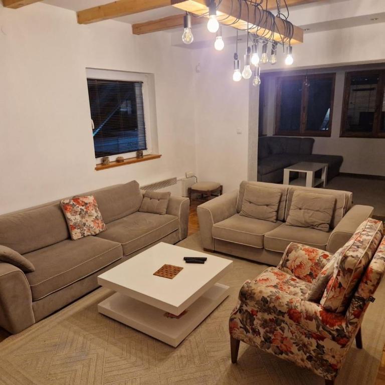 Winter Holiday Home TT - Three Bedroom House - 11