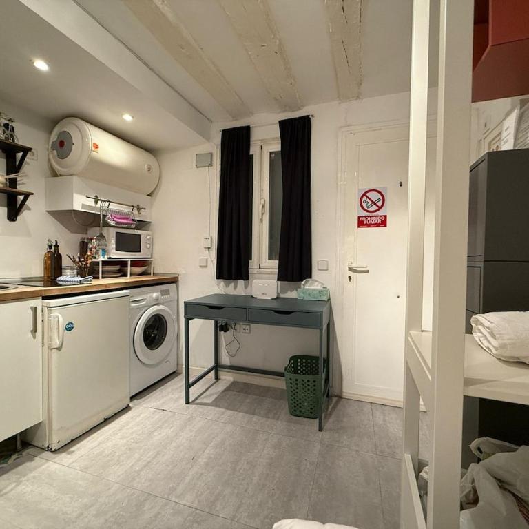 Cosy Studio in the Heart of Lavapiés, Madrid - Amparo - One-Bedroom Apartment - 8