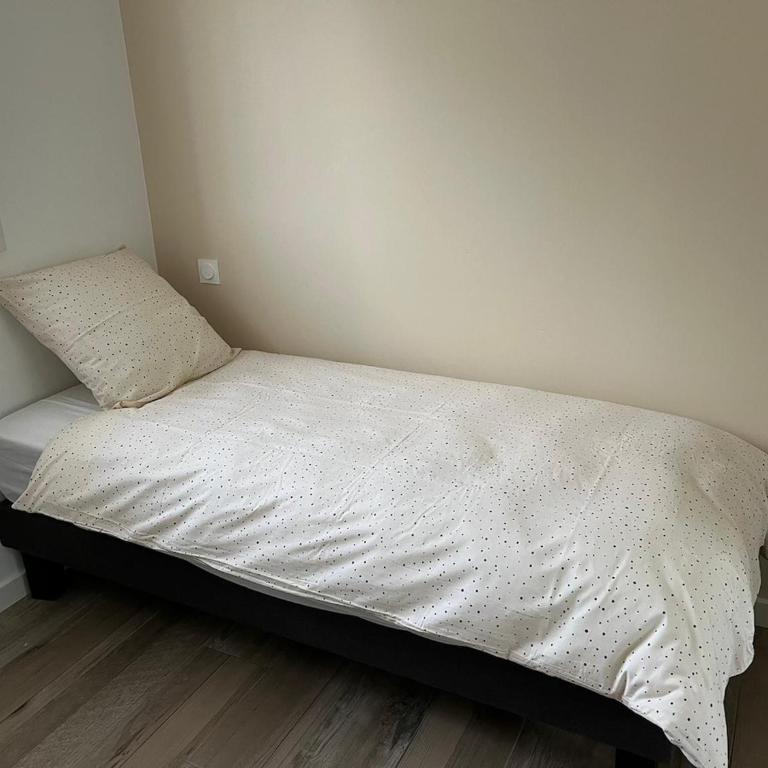 Villa L'Evasion, neuve, 4 chambres, 8pers, piscine chauffée - Villa - 17