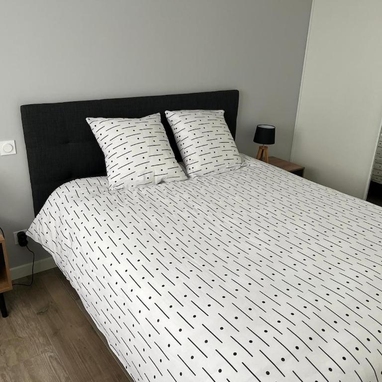 Villa L'Evasion, neuve, 4 chambres, 8pers, piscine chauffée - Villa - 19
