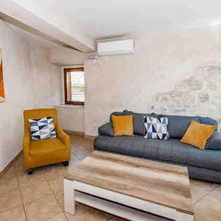 Historic Old Town Kotor - One-Bedroom Apartment - 1