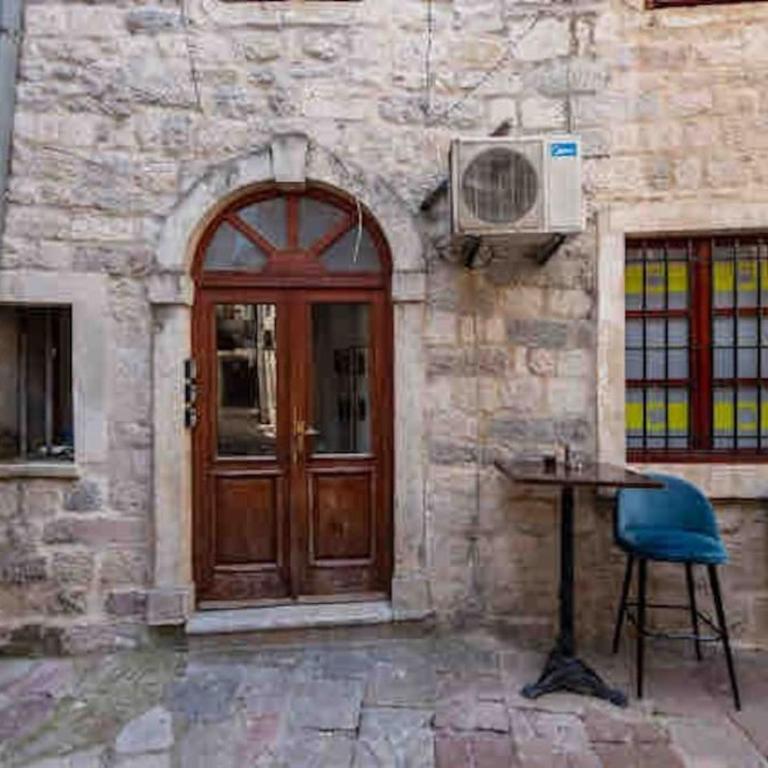Historic Old Town Kotor - One-Bedroom Apartment - 13