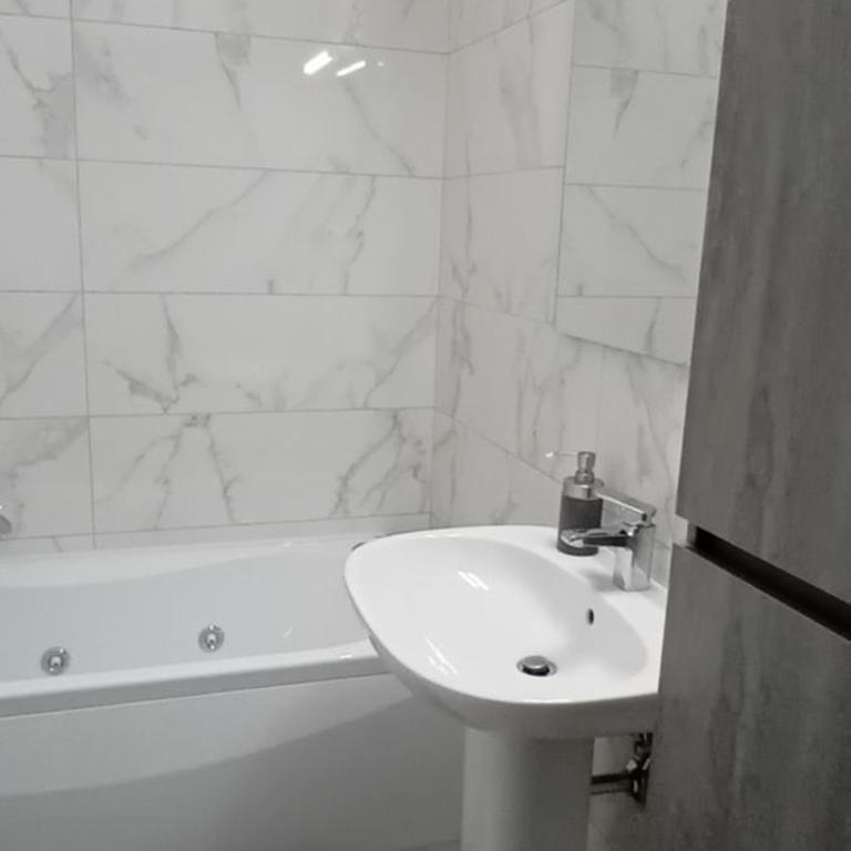 Roman sunset metropolitana anagnina con 2 bagni - Appartamento Deluxe con 2 Camere da Letto e Balcone - 13