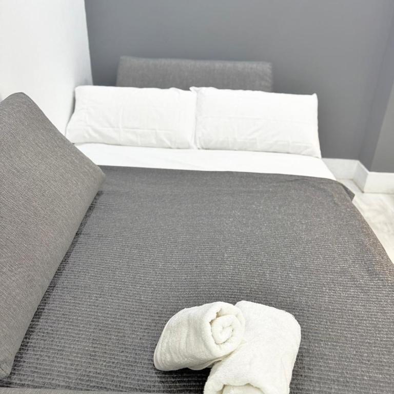 Piso Ático con Terraza y Jacuzzi con vistas a Sol en Madrid Centro - Apartment - 35