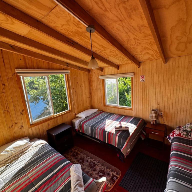 Hospedaje 4 estaciones - Basic Triple Room with Shared Bathroom - 4
