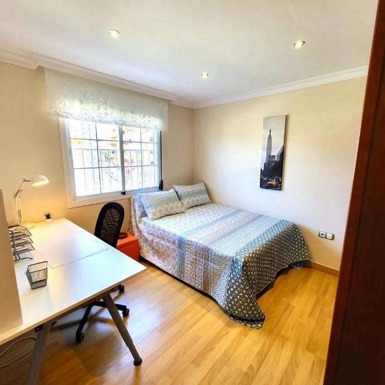 Premium Málaga Centro - Two-Bedroom Apartment with View - 4