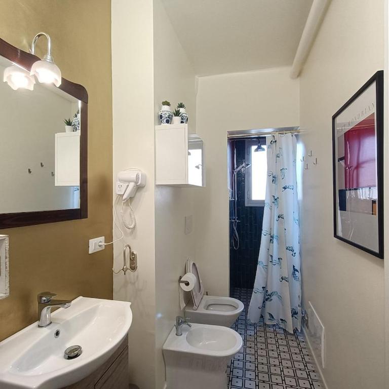 La Casetta Colorata - Two-Bedroom Apartment - 24