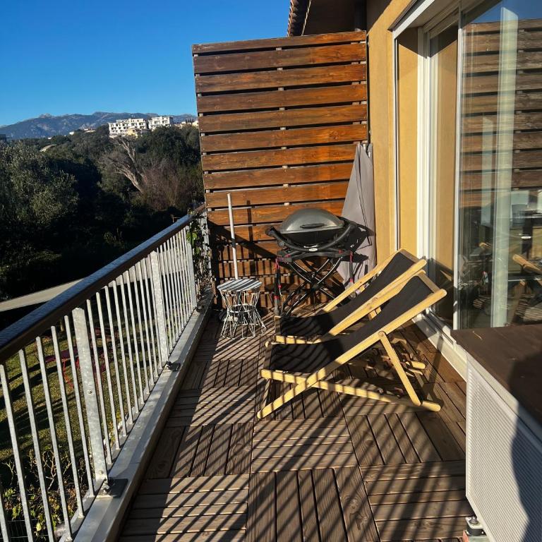 Appartement 4 pers terrasse vue salines de Porto Vecchio centre ville à pied - Apartment mit 1 Schlafzimmer - 13