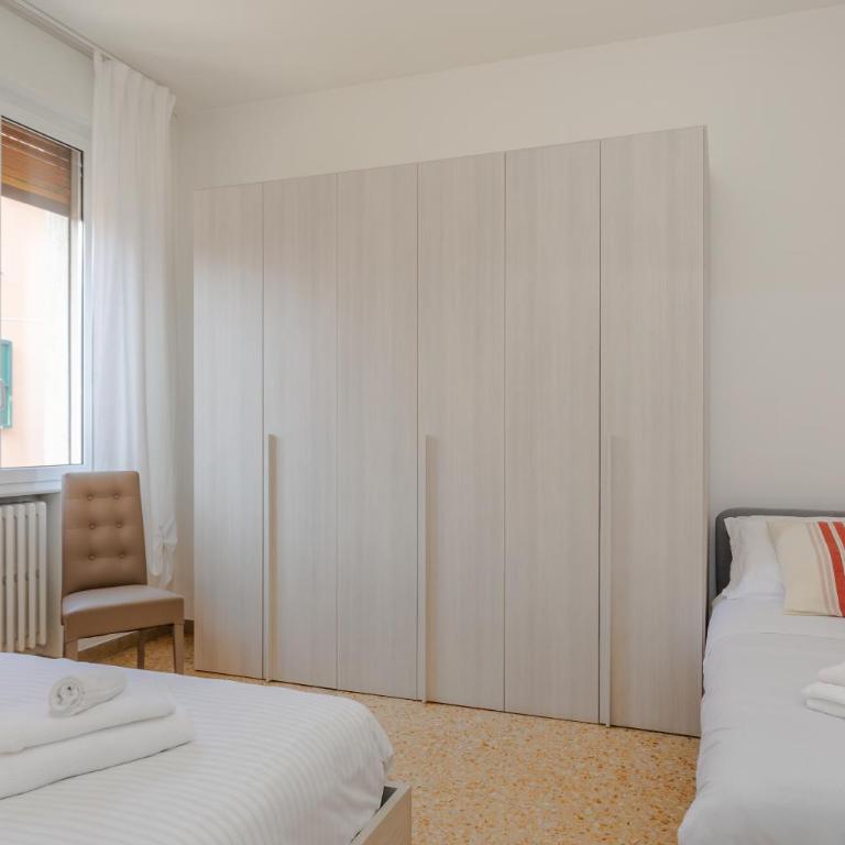 Family 3 - Three-Bedroom Apartment - 8