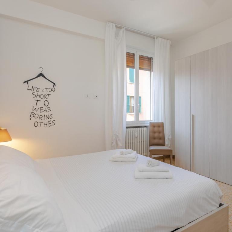 Family 3 - Three-Bedroom Apartment - 22