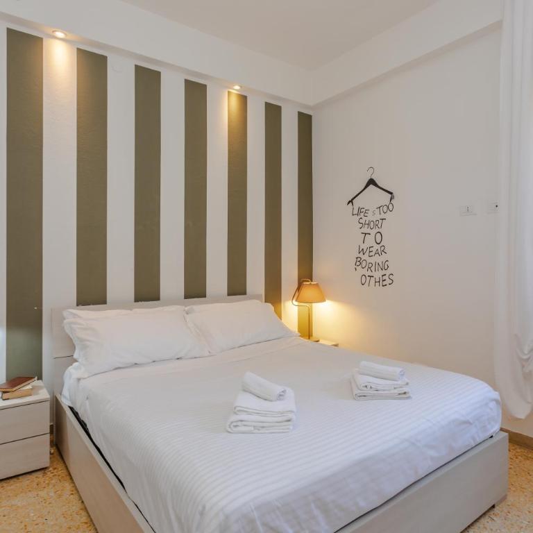 Family 3 - Three-Bedroom Apartment - 23