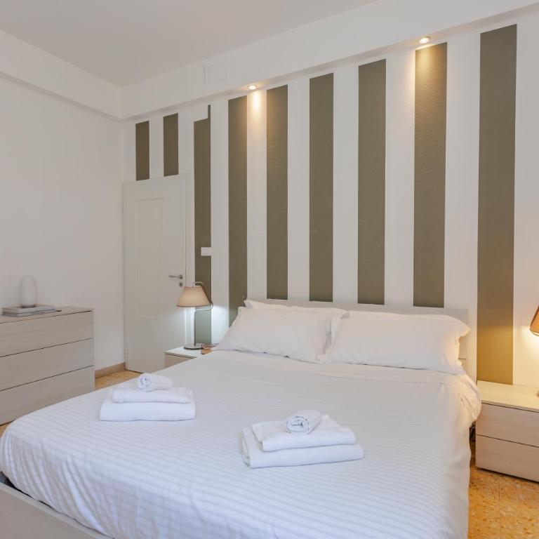 Family 3 - Three-Bedroom Apartment - 27