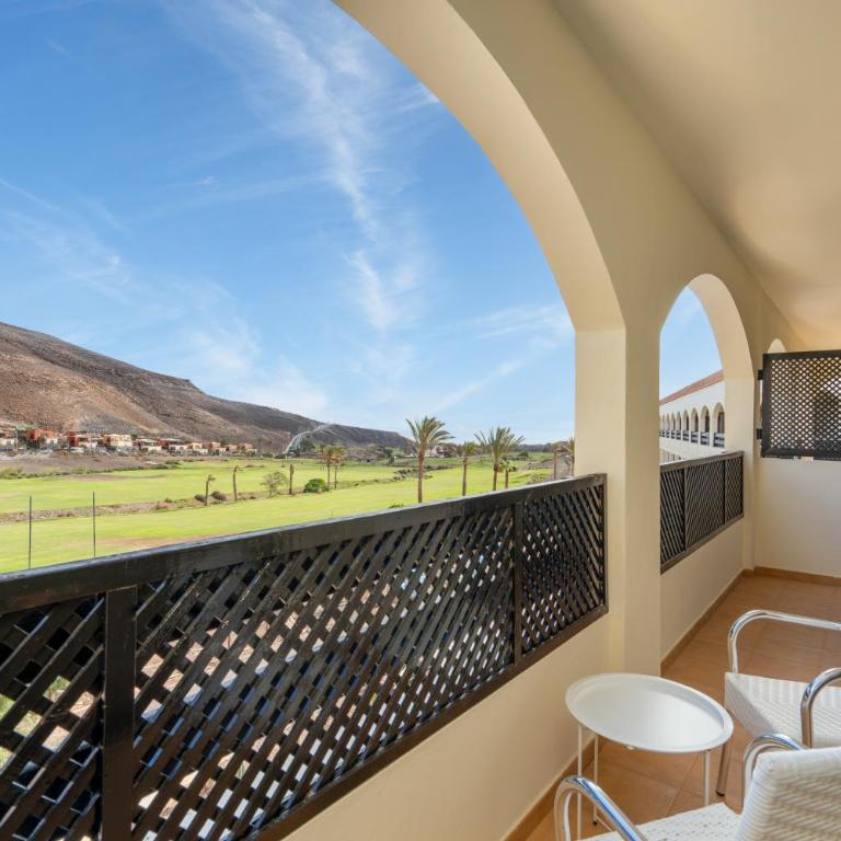 Hotel LIVVO Jandía Golf - Habitación Familiar con vistas al campo de golf - 1