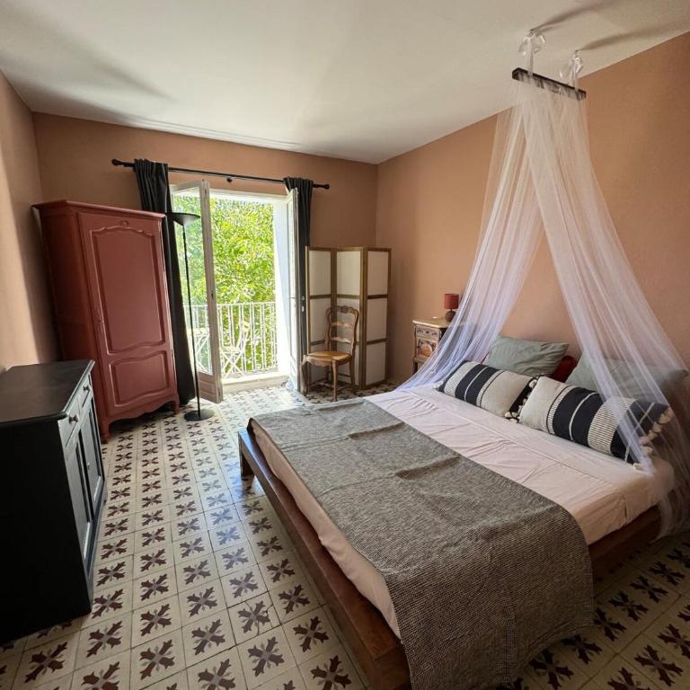 Maison Jasmin in the city center with parking space and terrace - Two-Bedroom House - 3