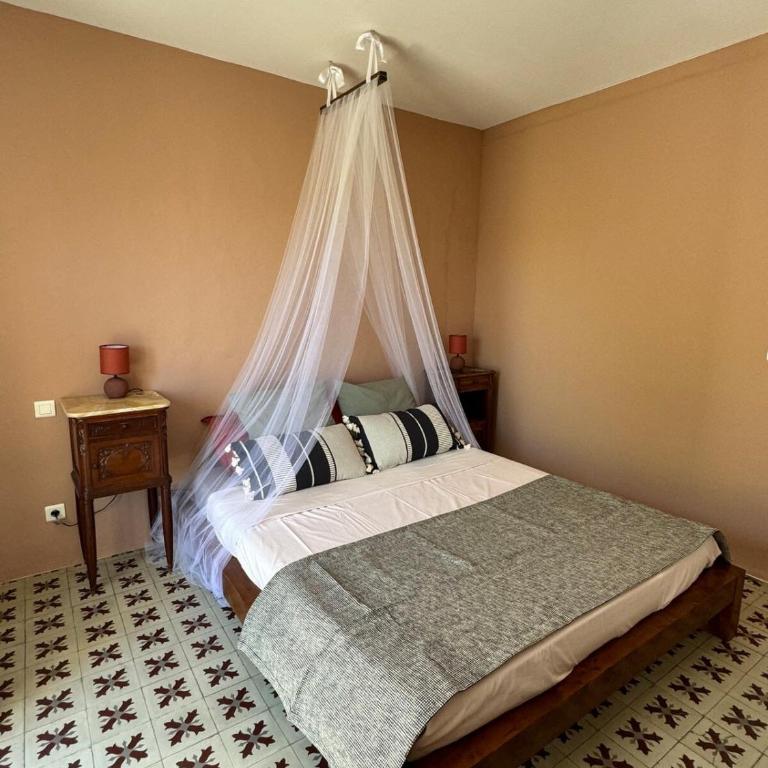 Maison Jasmin in the city center with parking space and terrace - Two-Bedroom House - 24