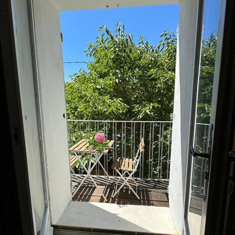 Maison Jasmin in the city center with parking space and terrace - Two-Bedroom House - 28