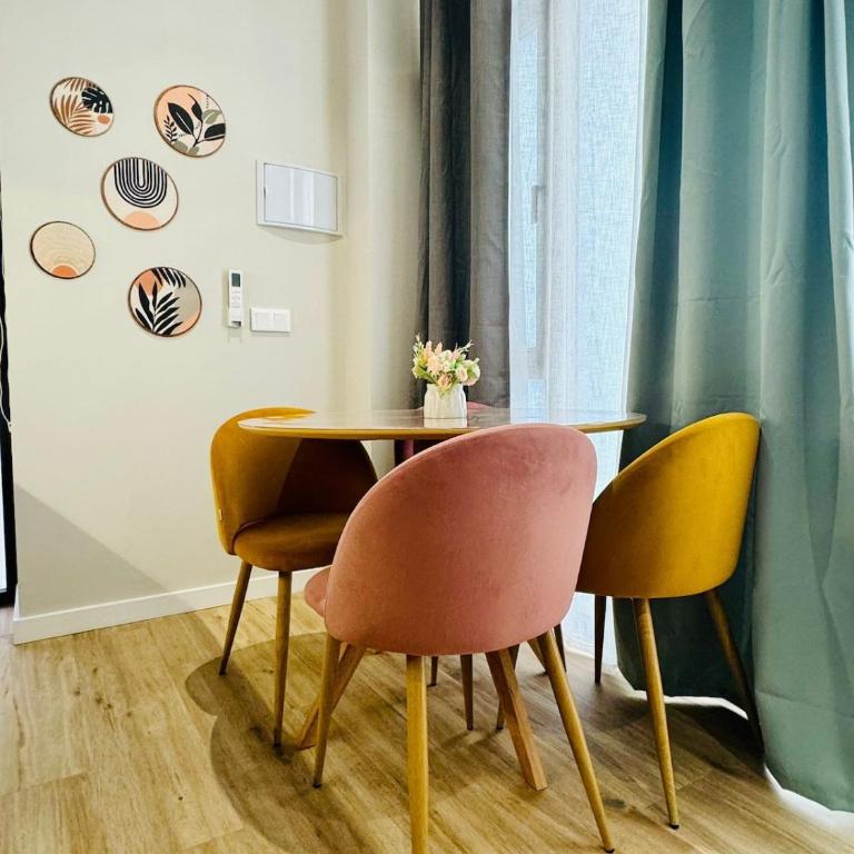 Bright & Stylish Flat Close To Center - One-Bedroom Apartment - 34
