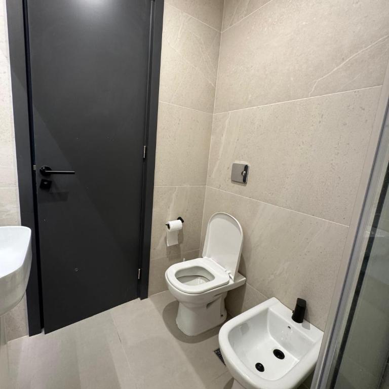 Check and Home - Olavarria - 2 Huéspedes Moderno con Terraza, Parrilla y Jacuzzi - Apartamento de 1 dormitorio - 4