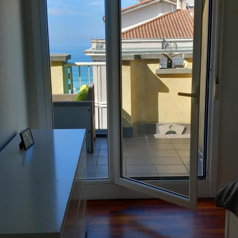 Attic+views+terrace+parking - Apartamento de 2 dormitorios - 9
