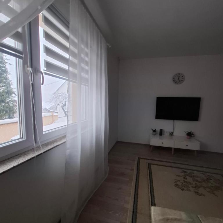 Apple Home - Two-Bedroom Apartment - 24