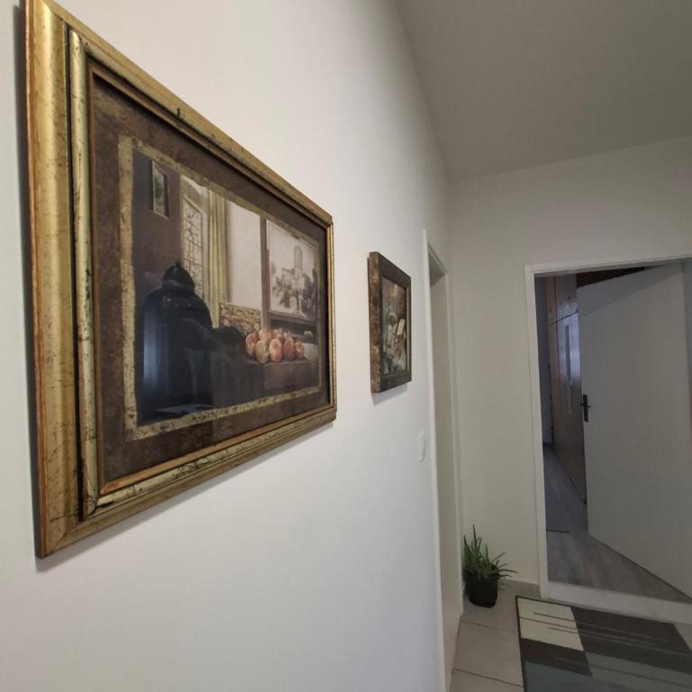 Apple Home - Two-Bedroom Apartment - 15