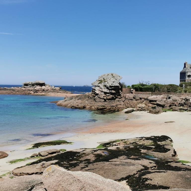 Maison bretonne traditionnelle - Four-Bedroom Vacation Home - 15