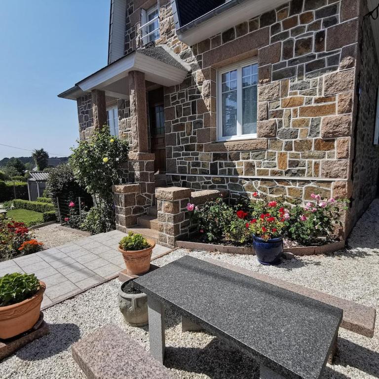 Maison bretonne traditionnelle - Four-Bedroom Vacation Home - 22