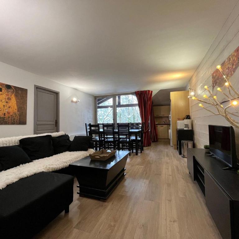 Appartement spacieux pour 8 pers., avec balcon et parking à Brides-les-Bains - Appartement 1 Chambre - 1