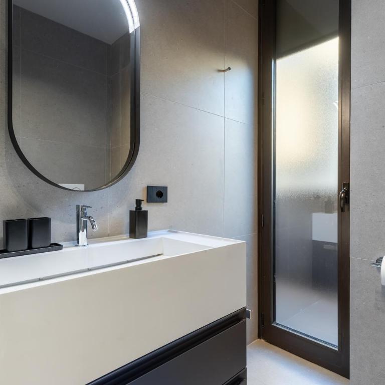 Hostdomus - San Quintino Suites - One-Bedroom Apartment with Balcony - 18