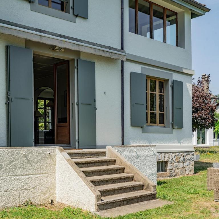 Maison de Maître au bord du lac - Maison 5 Chambres - 39