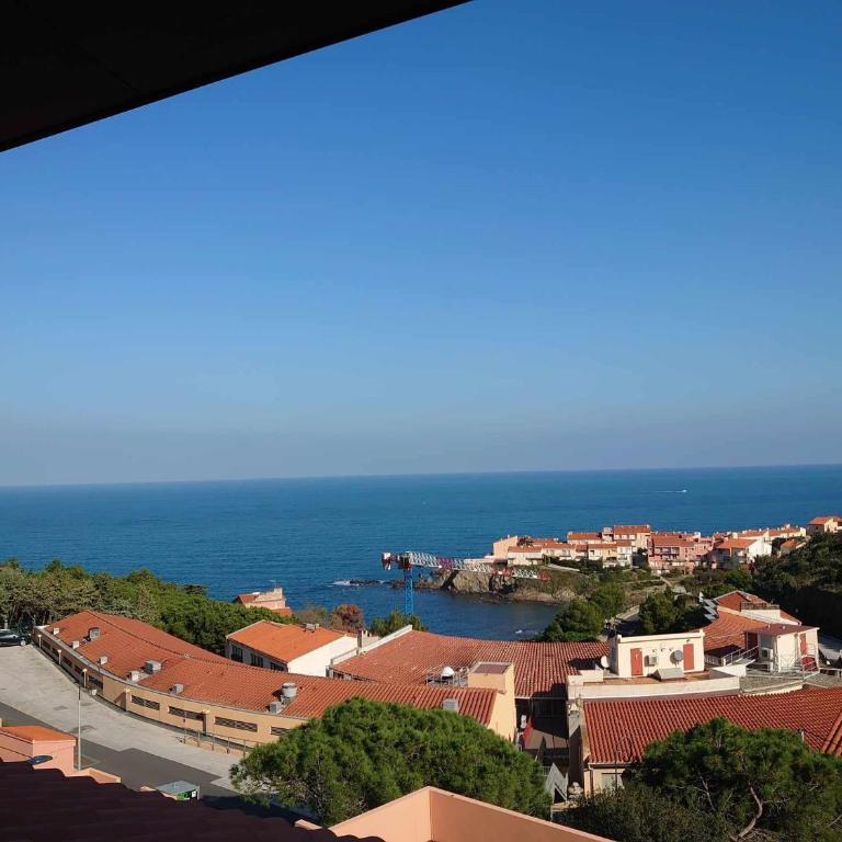 4TERIMP-A304 Joli appartement de standing vue mer - One-Bedroom Apartment with Balcony and Sea View - 1