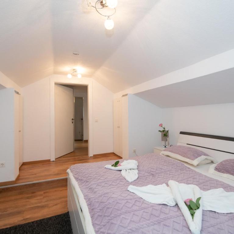Ferienwohnung Waldblick, Faaker See - Apartment mit 1 Schlafzimmer und Balkon - 30