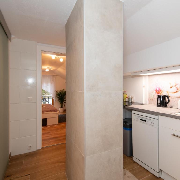 Ferienwohnung Waldblick, Faaker See - Apartment mit 1 Schlafzimmer und Balkon - 28