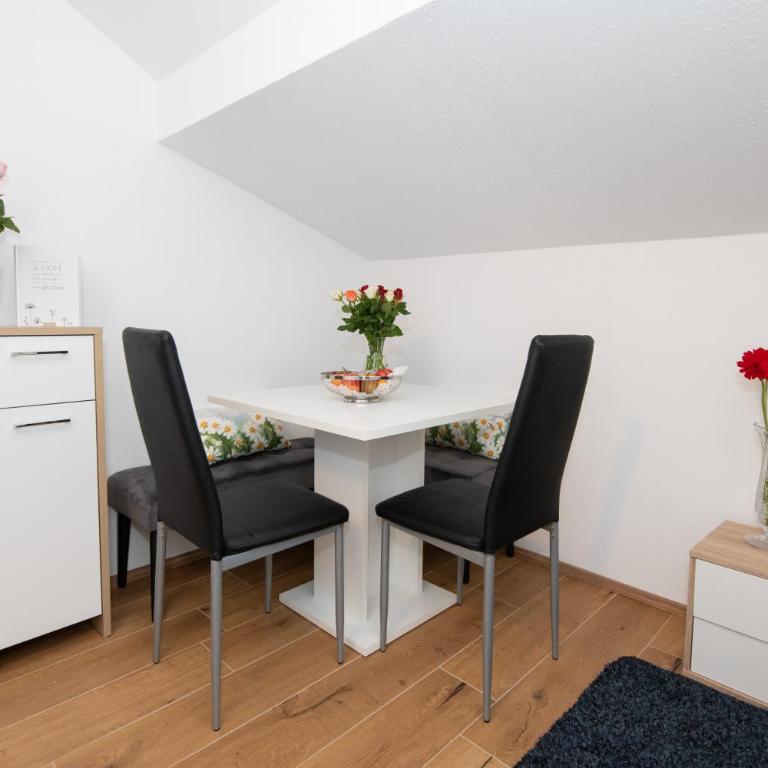Ferienwohnung Waldblick, Faaker See - Apartment mit 1 Schlafzimmer und Balkon - 26