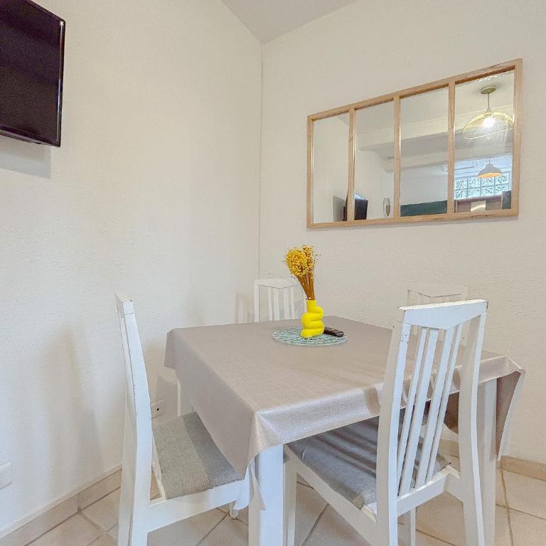 Charmant Mas centrale, bord de mer cour intérieur idéal pour 4 personnes - Appartamento con 2 Camere da Letto - 4