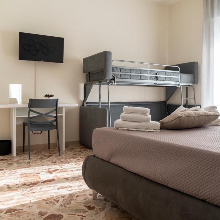 Le Chicche room&suites - Camera Matrimoniale con Bagno Privato - 7