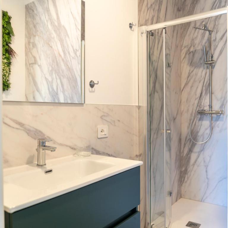 Le Chicche room&suites - Camera Matrimoniale con Letto Supplementare - 6