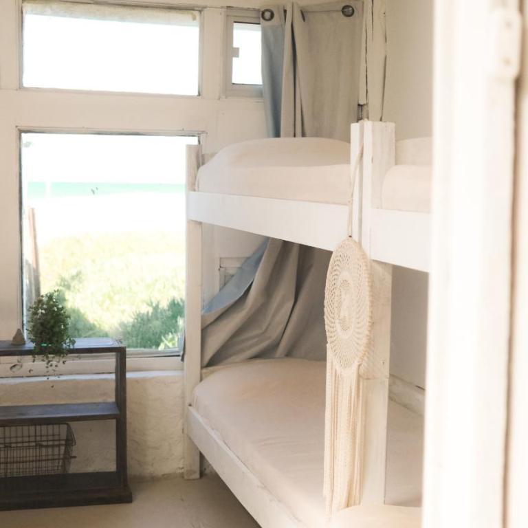Salty House Cabo Polonio - Bed in 6-Bed Mixed Dormitory Room - 5
