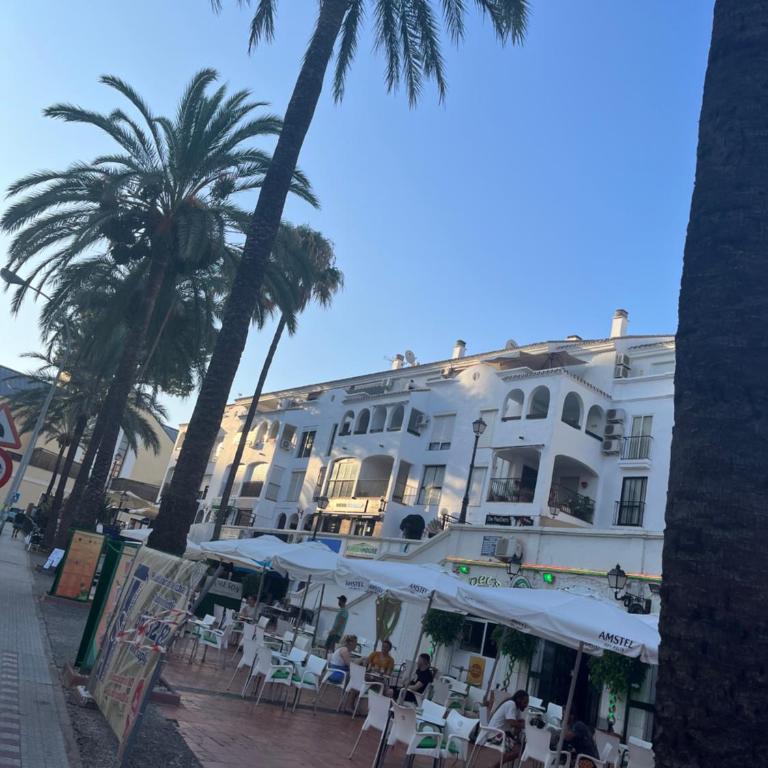 Flat close to the beach in Benalmadena - Two-Bedroom Apartment - 2