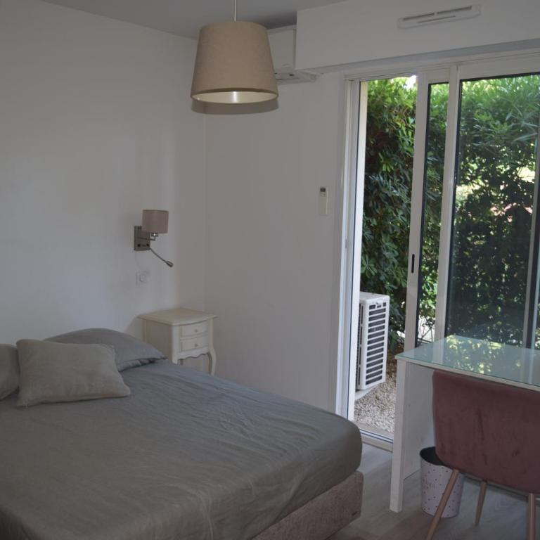 Vue mer rez-de-jardin piscine - Apartment mit 2 Schlafzimmern - 16