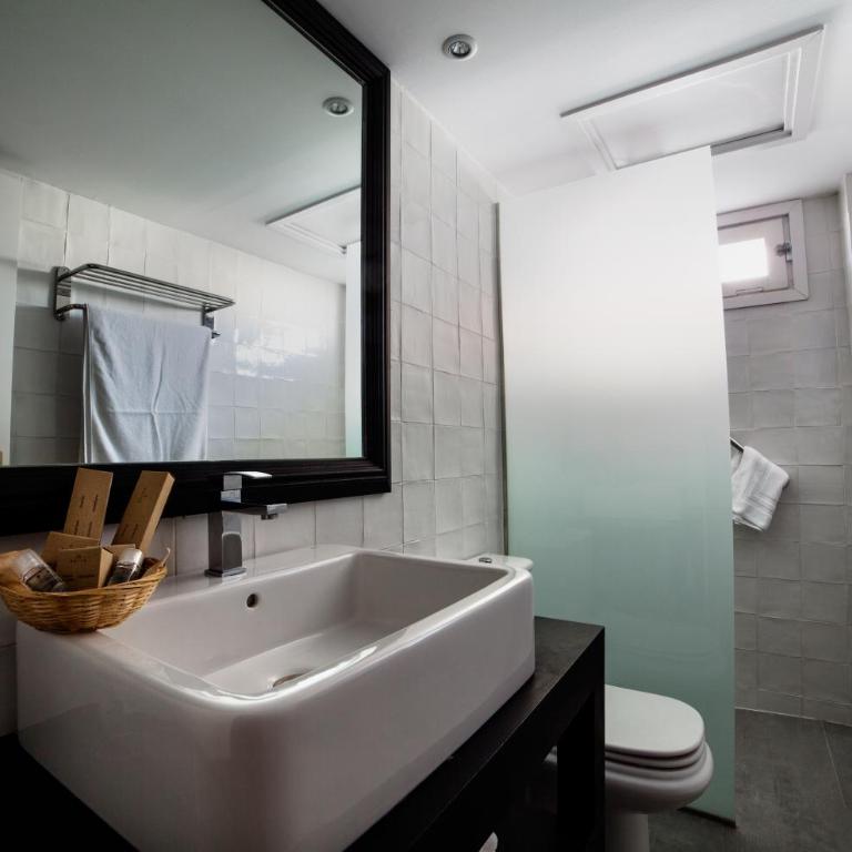 Hotel Vostra Llar - Habitación Estándar - 1 cama grande - 5