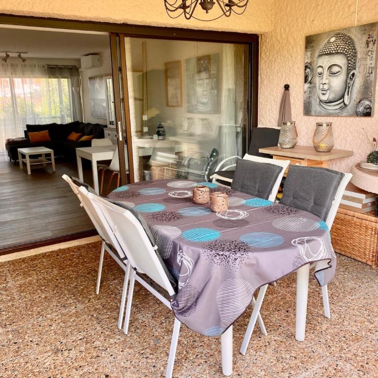 T3 terrasse et piscine - Appartamento con 2 Camere da Letto e Terrazza - 7