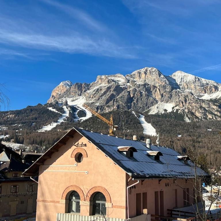 Luxury Central Apartment Cortina D'Ampezzo - Appartamento Superior con 3 Camere da Letto - 57