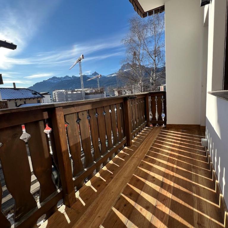 Luxury Central Apartment Cortina D'Ampezzo - Appartamento Superior con 3 Camere da Letto - 59