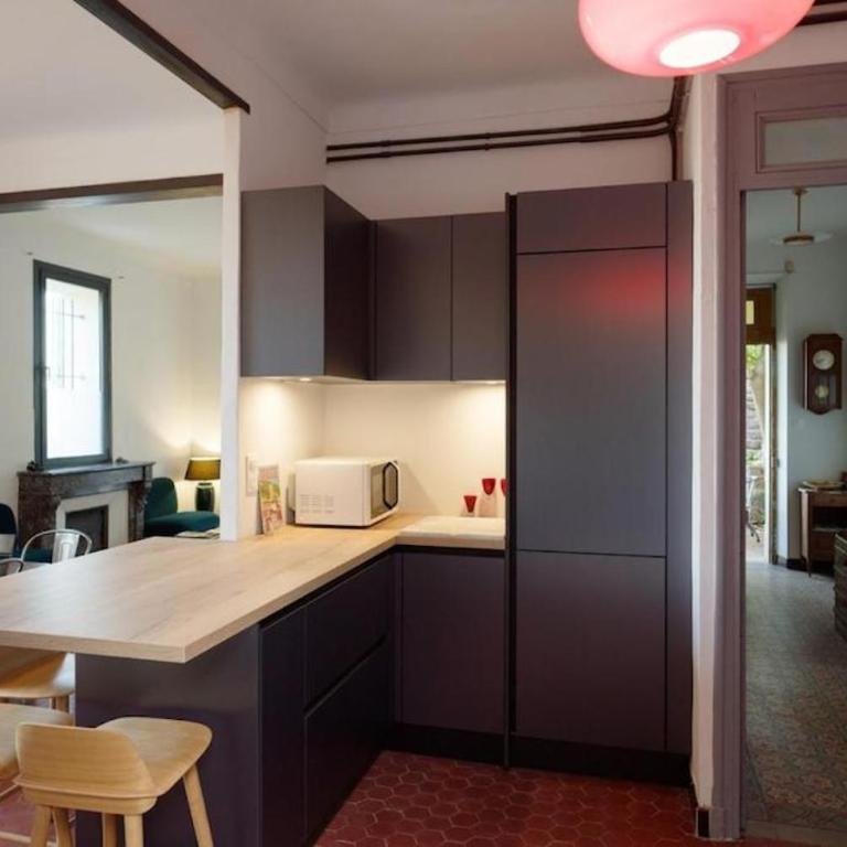 1920's house with GARDEN & SEA VIEW near Historic Centre - Four-Bedroom Vacation Home - 11