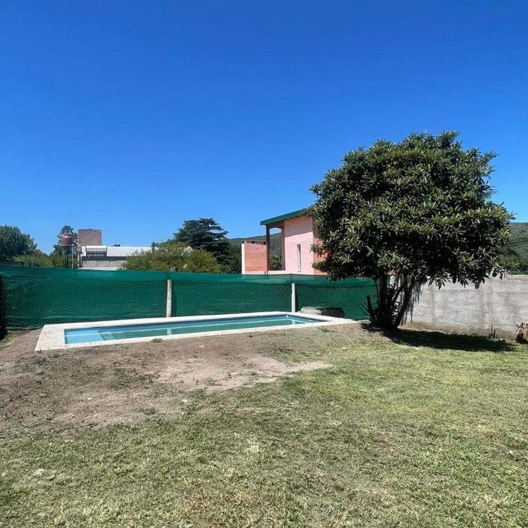 Casa con pileta a 2 cuadras del río - Casa de 2 dormitorios - 2